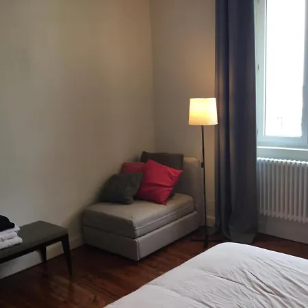 Plein Centre Halles Apartment