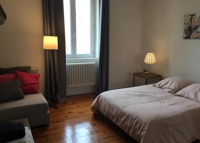 Halles Апартаменты